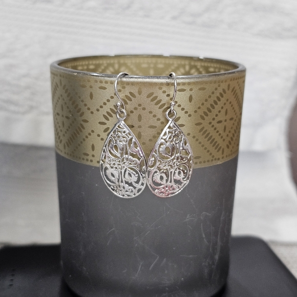 IBB Teardrop Filigree Cutout Drop Earrings 925 Silver Like-New - Picture 5 of 10